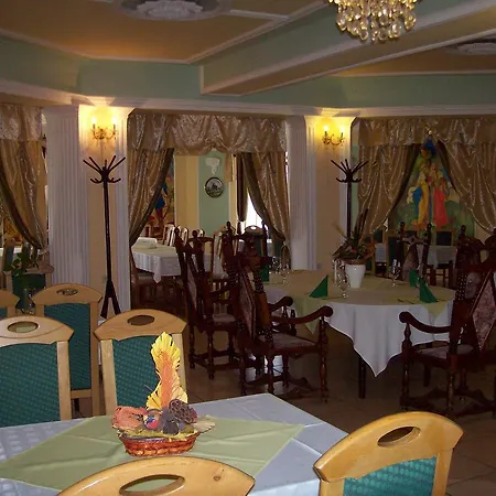 Hotel Holdfény