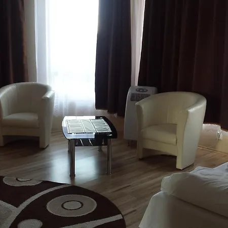 Hotel Holdfény